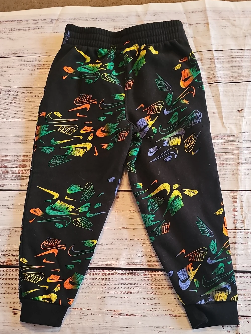 NIKE BOYS 3 LOT 2 SHIRTS 1 JOGGERS SIZE 4,4T AND JOGGERS ARE 5 EUC - Picture 5 of 13